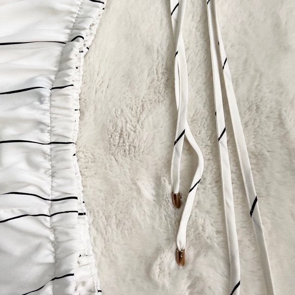 Pin stripe dress - Picture 5 of 7